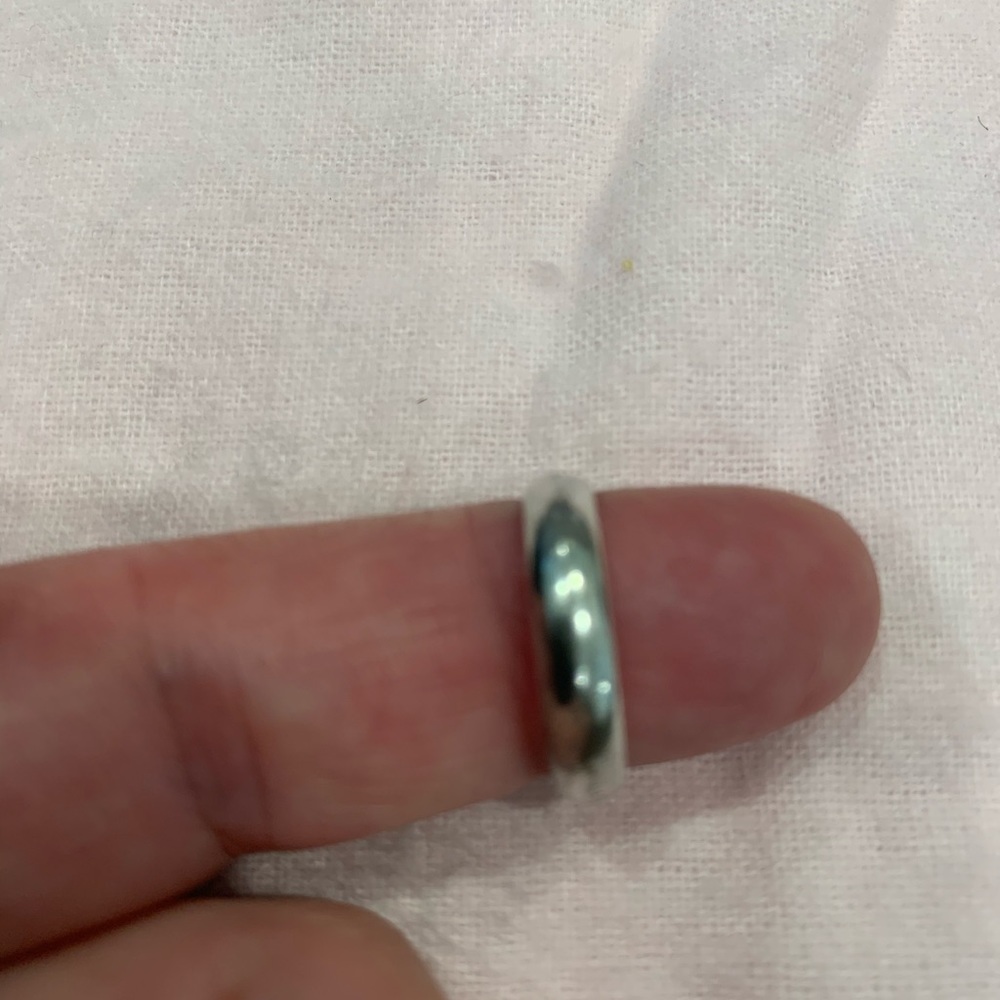 New! Sterling Silver Ring - Picture 6 of 7